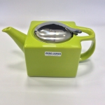 Kettle with strainer 480 ml has next color: Light green